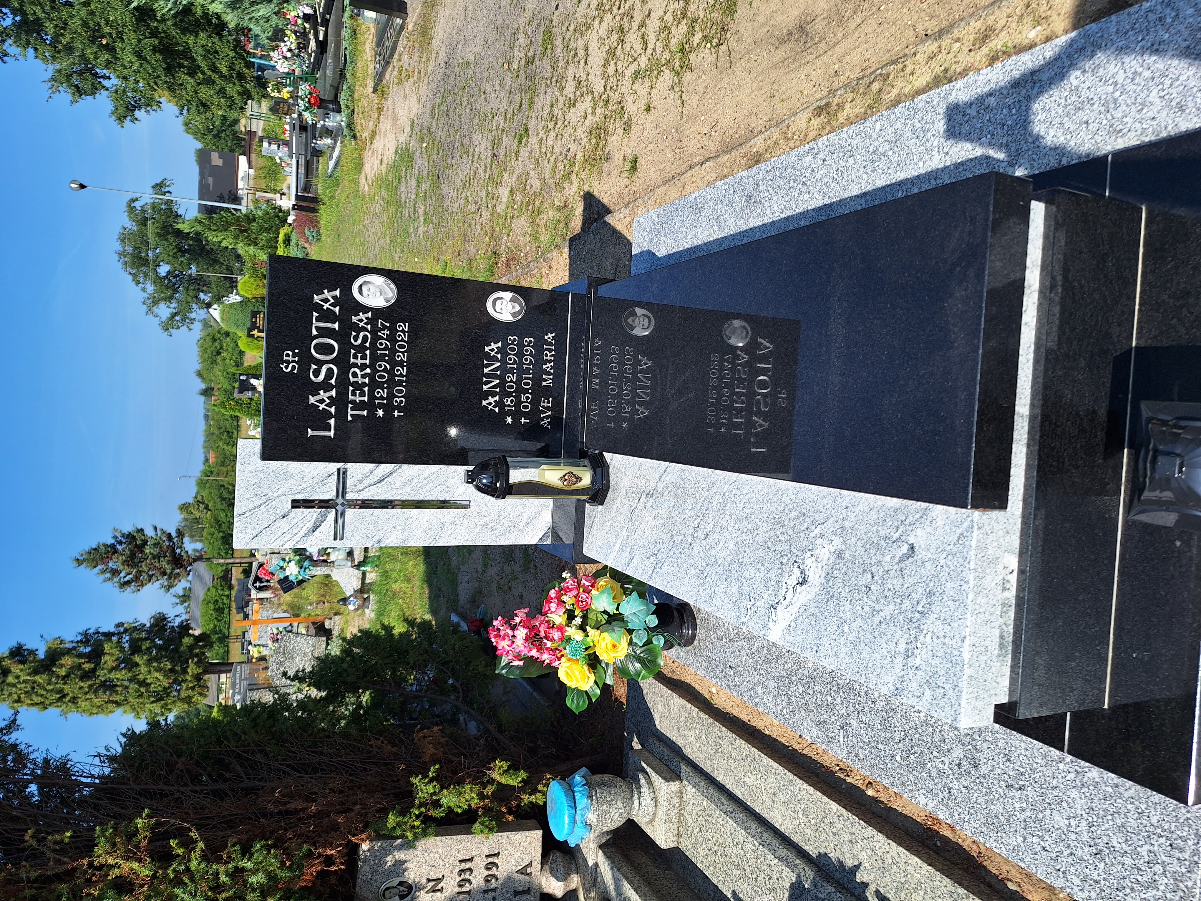 Grób Anna Lasota