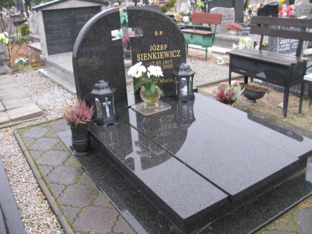 Grób Józef Sienkiewicz